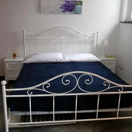 Bed & Breakfast La Casa Dei Limoni 2*